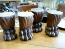 QUATRE GROS PIEDS GRIFFES EN CHENE