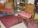 PAIRE DE FAUTEUILS DE STYLE REGENCE