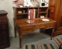 BUREAU A GRADIN EN NOYER