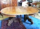 GRANDE TABLE CHENE A ALLONGE PIED CENTRAL SCULPTE
