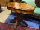 TABLE VIOLONNEE EN NOYER XIXe